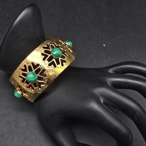 Teal Green Mottled Peking Glass Cuff Bracelet Gold Tone Vintage Jewelry